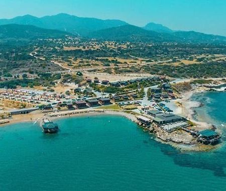 Zambak Holiday Village & Restaurant Superb Seafront Location ! Agios Georgios  Exterior foto